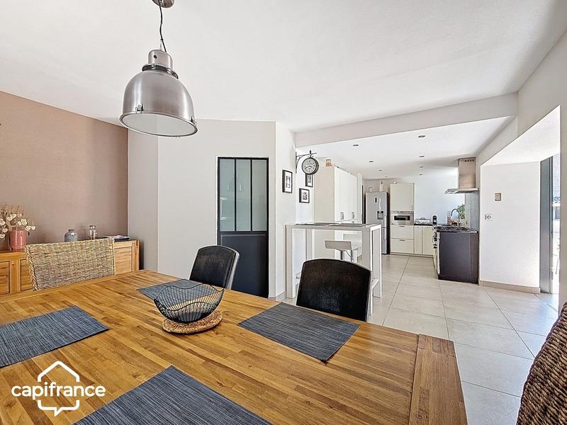 Maison - 122 m² - 6 pièces