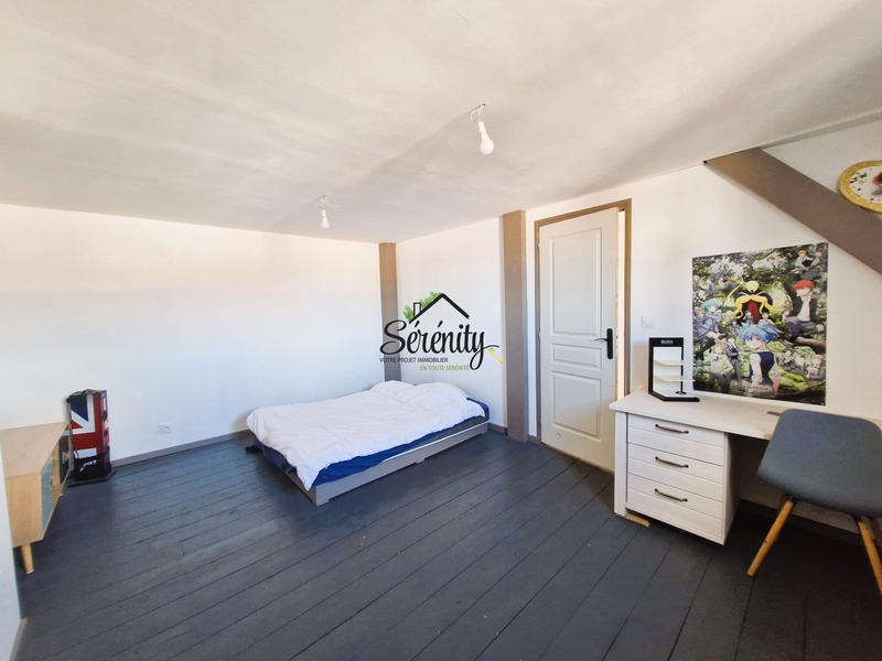 Maison - 223 m² - 10 pièces