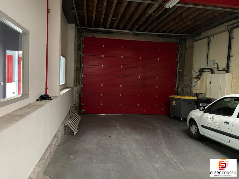 Local d'activités - 630 m²