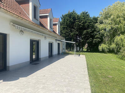 Propriété - 19 000 m² - 6 pièces