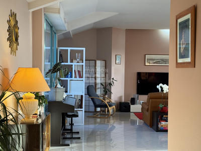 Appartement - 194 m² - 5 pièces