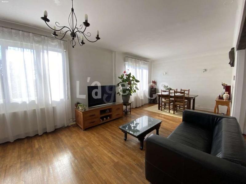 Maison - 100 m² - 4 pièces