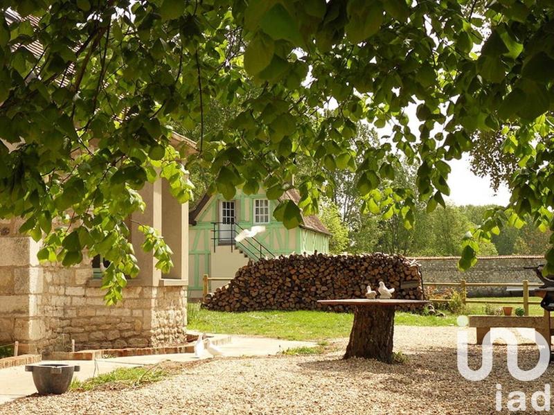 Maison - 815 m² - 20 pièces