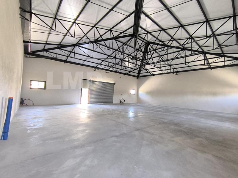 Local d'activités - 266 m² - 1 pièce