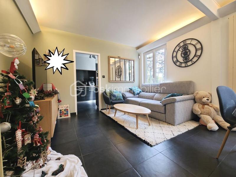 Pavillon - 131 m² - 7 pièces