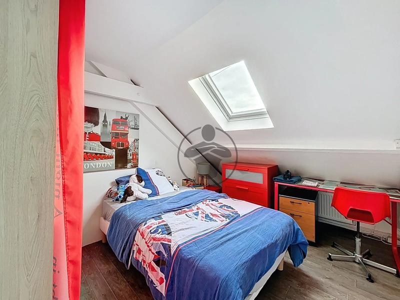 Maison - 131 m² - 7 pièces