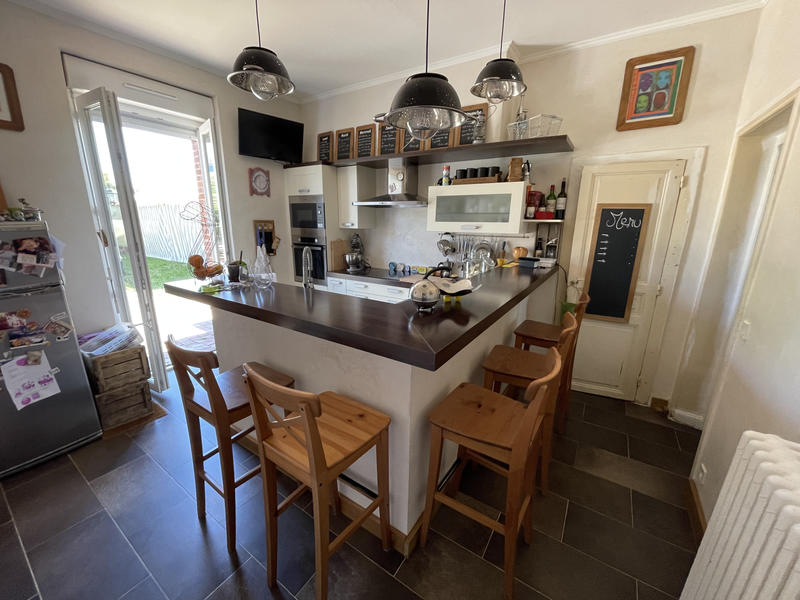 Maison - 171 m² - 8 pièces