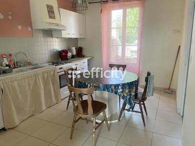 Maison - 102 m² - 5 pièces