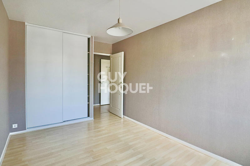 Appartement - 90 m² - 4 pièces