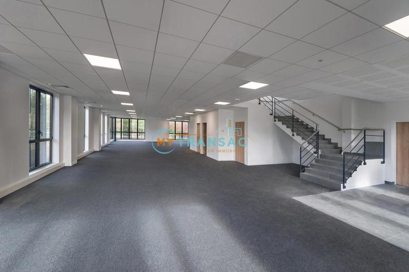 Local d'activité / Entrepôt - 4 151 m²