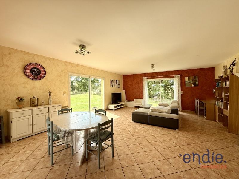 Maison - 140 m² - 6 pièces