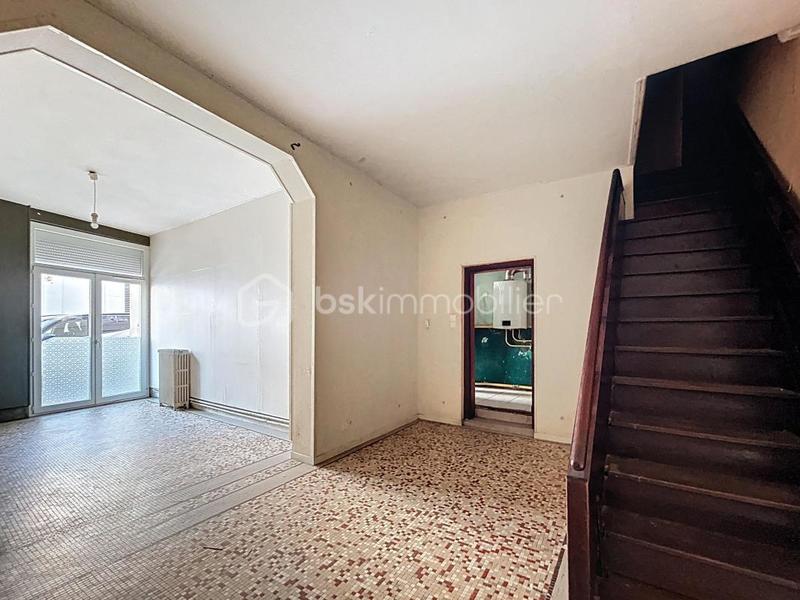 Maison - 215 m² - 8 pièces