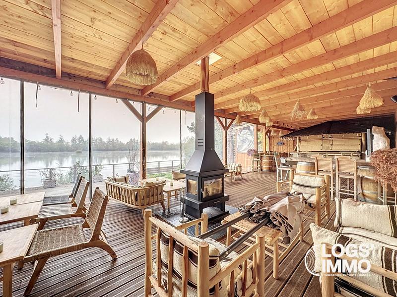 Maison - 320 m² - 27 pièces