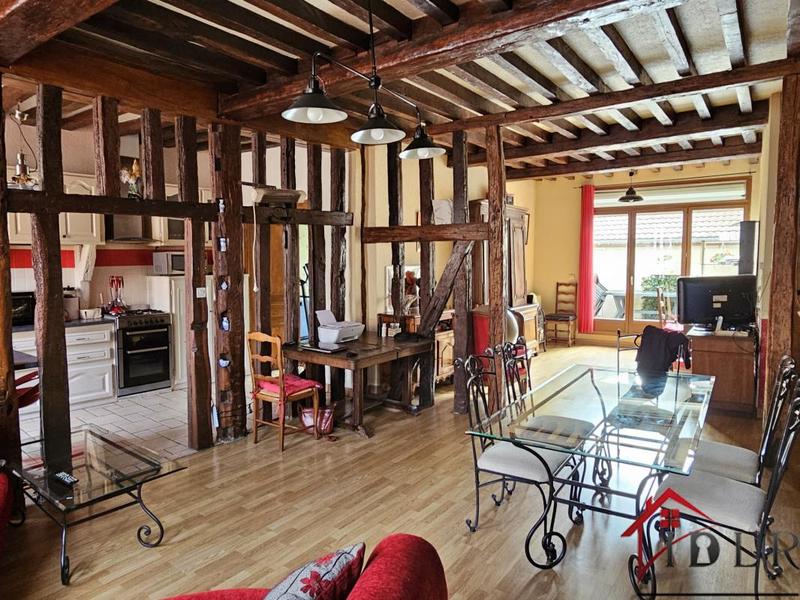 Immeuble - 218 m² - 7 pièces