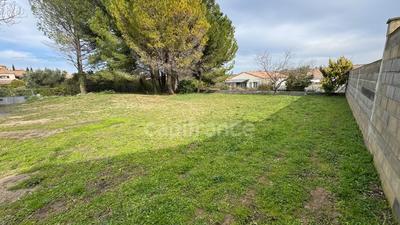 Terrain constructible - 599 m²