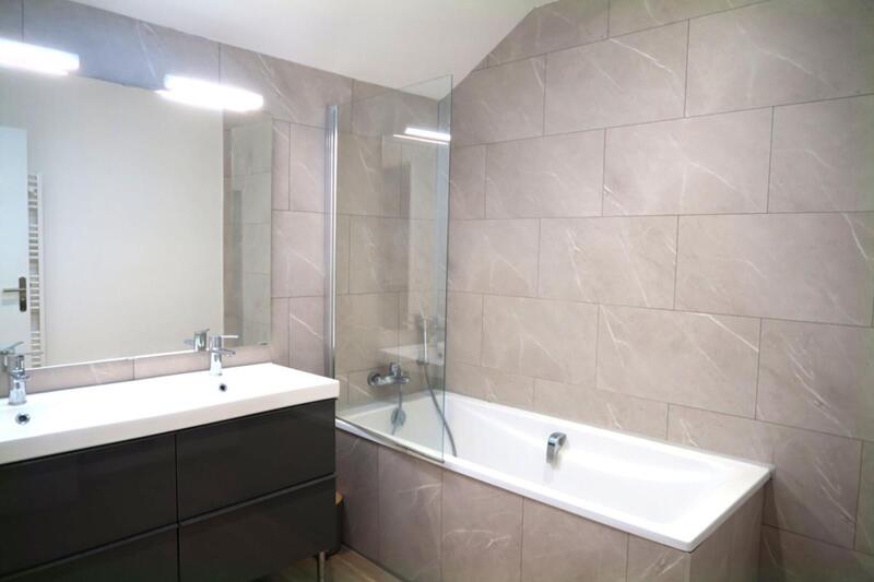 Maison - 186 m² - 8 pièces