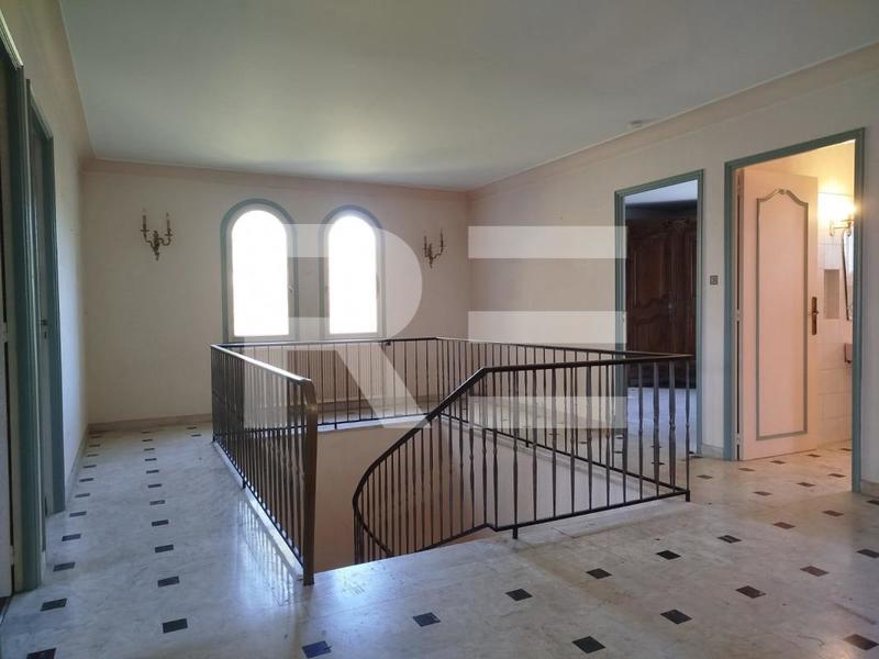 Maison - 184 m² - 7 pièces