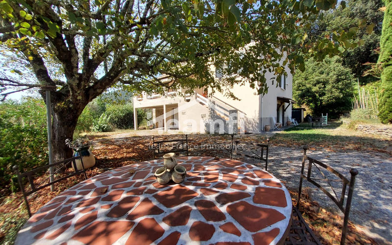 Maison - 144 m² - 4 pièces