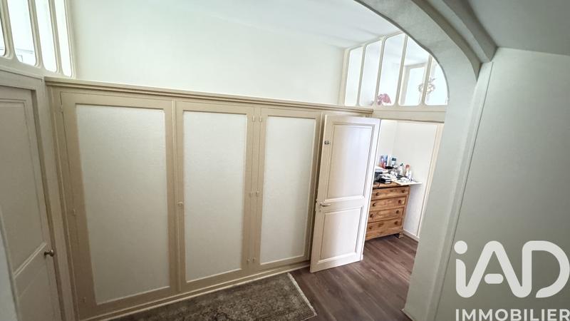 Maison - 250 m² - 9 pièces