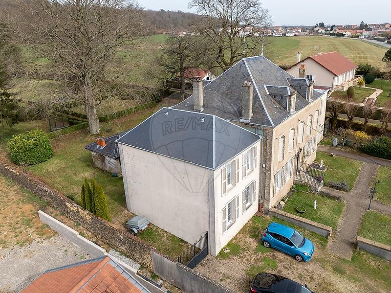 Château - 500 m² - 8 pièces