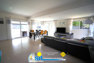 Maison - 111 m² - 5 pièces