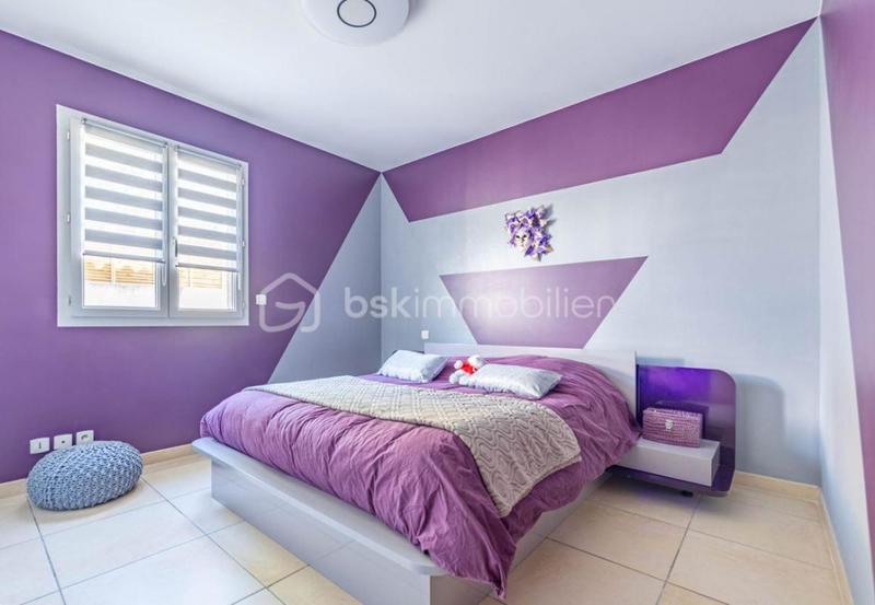 Maison - 136 m² - 4 pièces