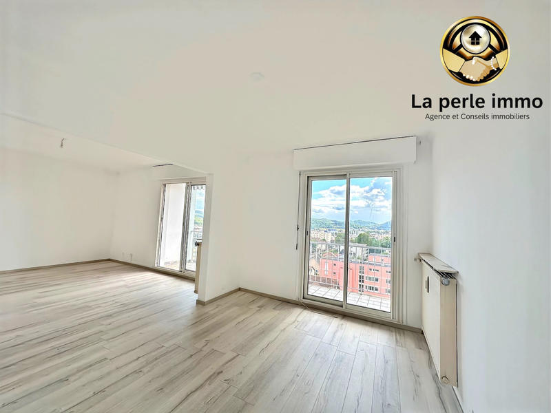 Appartement - 106 m² - 5 pièces