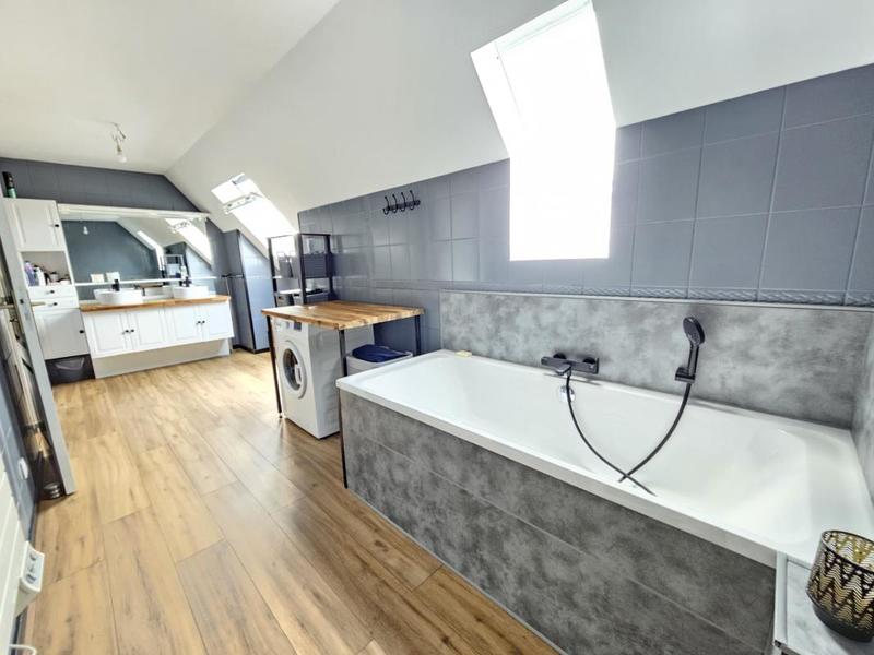 Maison ancienne - 171 m² - 7 pièces