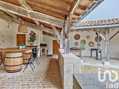 Maison - 437 m² - 11 pièces