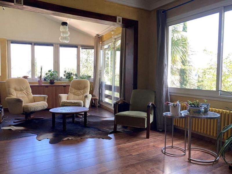 Maison - 185 m² - 9 pièces