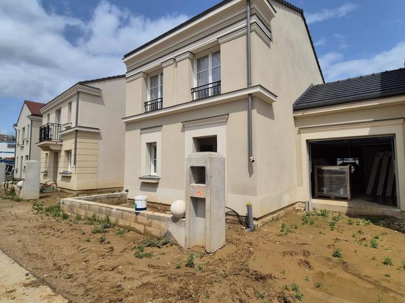 Maison - 89 m² - 5 pièces