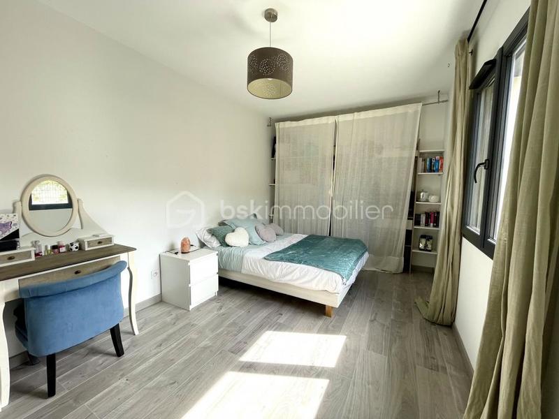 Villa - 186 m² - 6 pièces