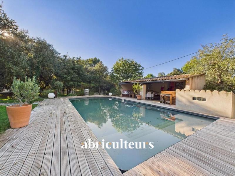 Maison ancienne - 252 m² - 8 pièces