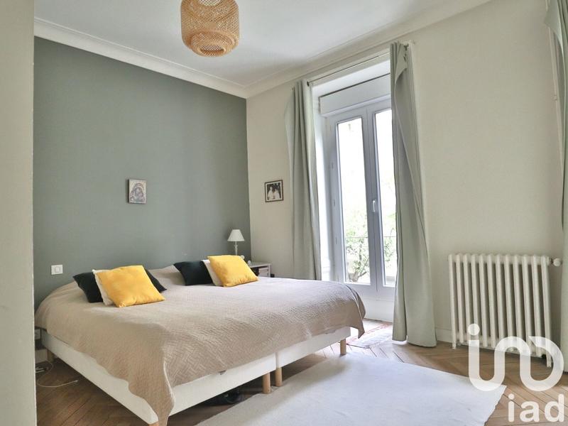 Maison - 224 m² - 8 pièces