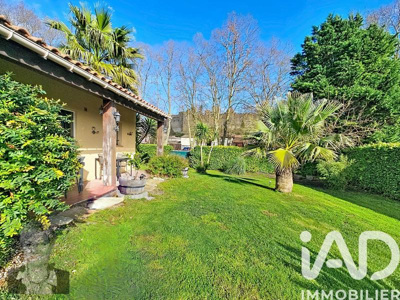 Maison de maîtres - 220 m² - 7 pièces