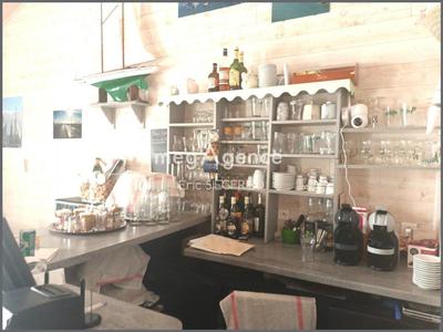 Local commercial - 140 m² - 3 pièces