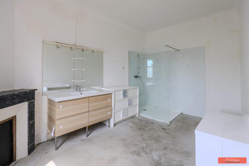 Maison - 169 m² - 6 pièces