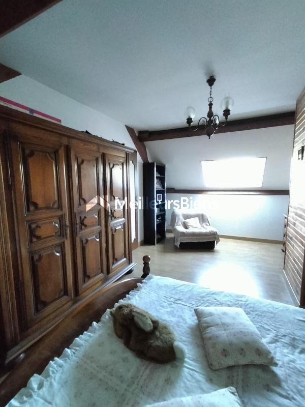 Maison - 121 m² - 6 pièces