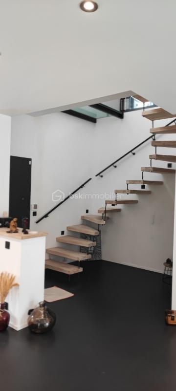 Maison - 157 m² - 5 pièces