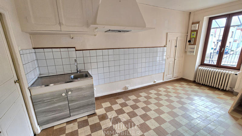 Maison - 107 m² - 6 pièces