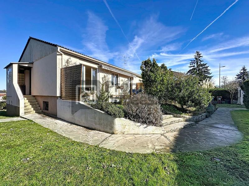 Maison - 100 m² - 4 pièces