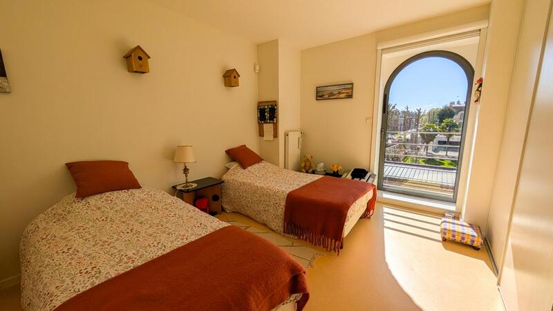 Appartement - 90 m² - 3 pièces