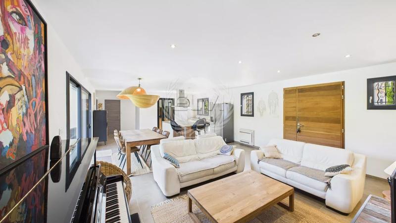 Villa - 120 m² - 5 pièces