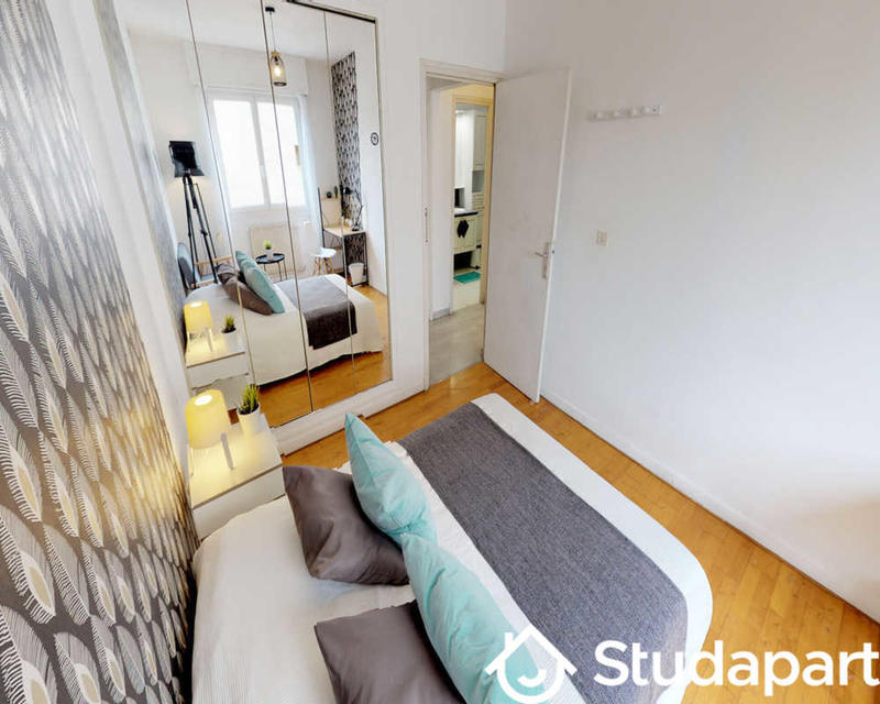 Chambre - 70 m² - 1 pièce