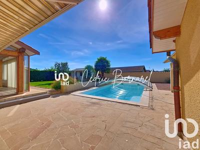 Maison - 182 m² - 7 pièces