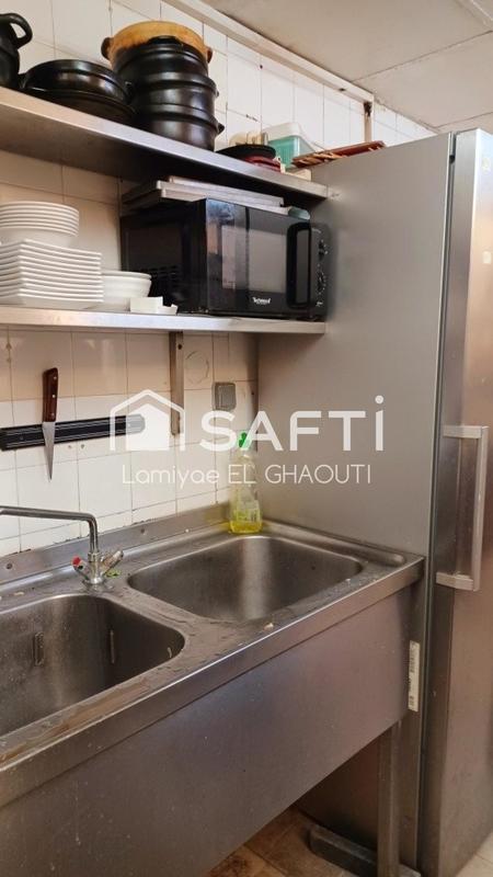 Local commercial - 140 m² - 4 pièces