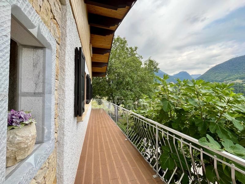 Maison - 140 m² - 5 pièces