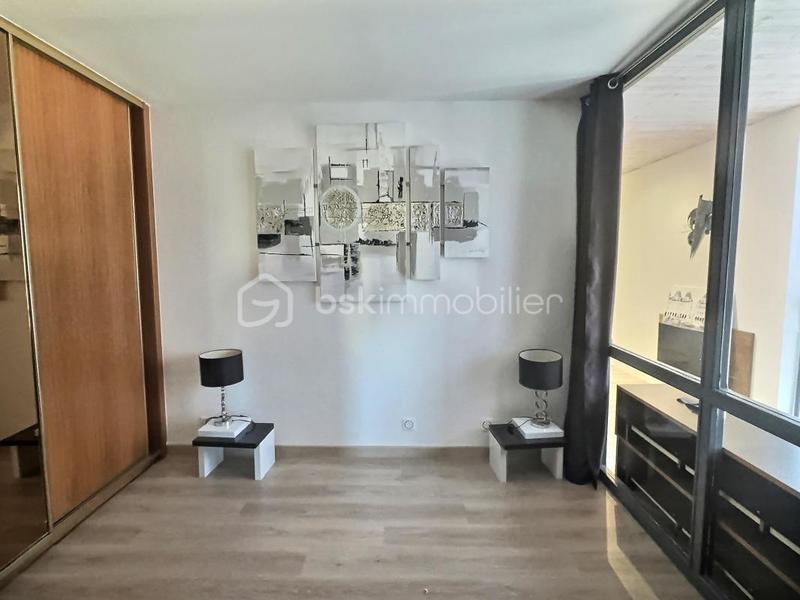 Duplex - 200 m² - 8 pièces