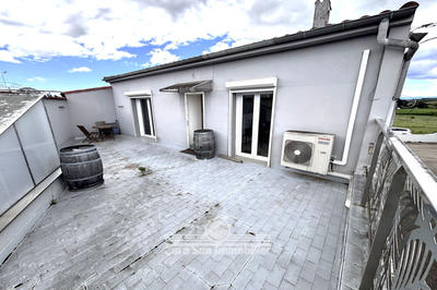 Maison - 207 m² - 5 pièces