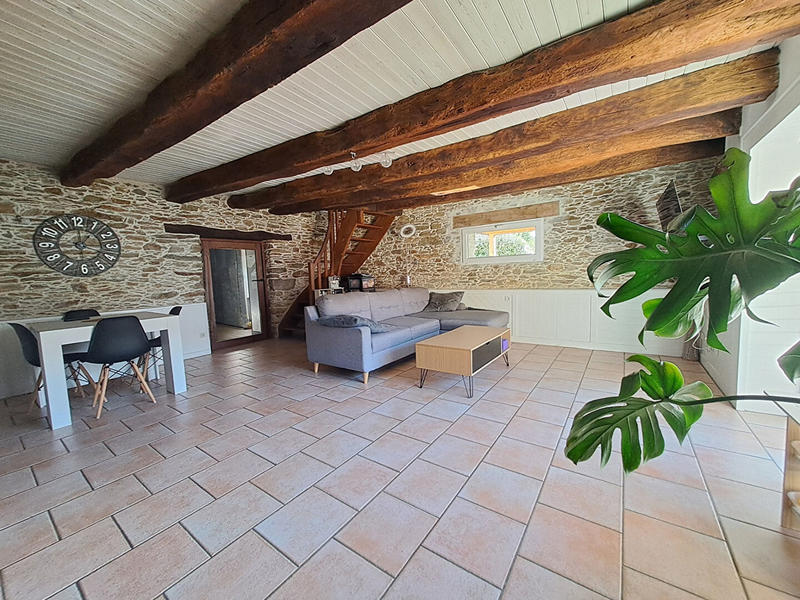 Maison - 95 m² - 4 pièces